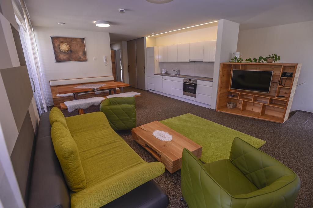מטרי אין אוסטירול Sun Matrei Apartments מראה חיצוני תמונה